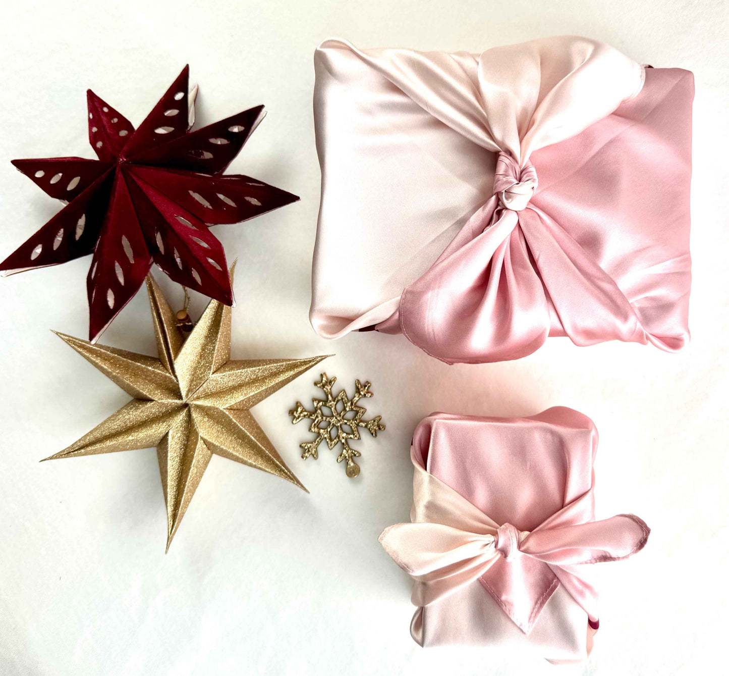 Furoshiki - Strawberry Shortcake - SILK FabRap Gift Wrapping