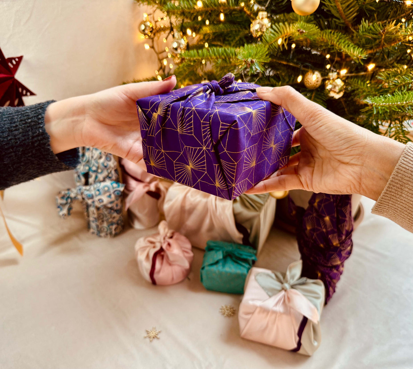 Furoshiki Classic Mix Christmas Fabric Gift Wrapping Bundle - 6 Single Sided Pieces